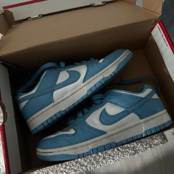 Nike Caroline Blue Dunks - Picture 1 of 2